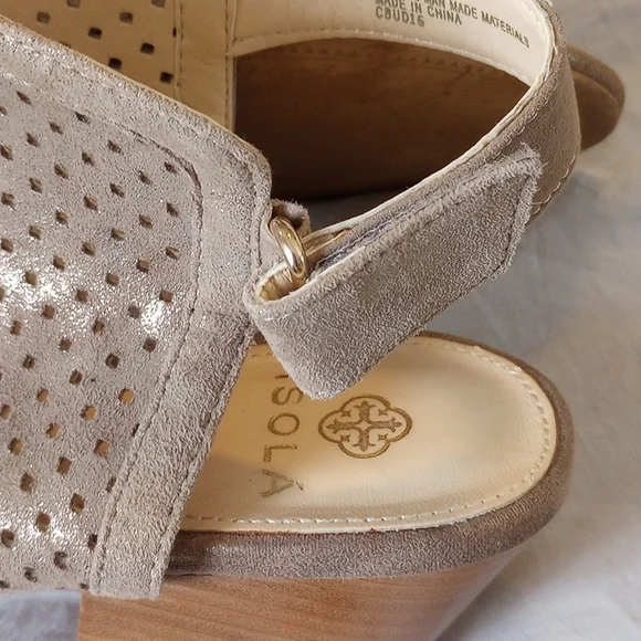 Isola Heels - Picture 11 of 11